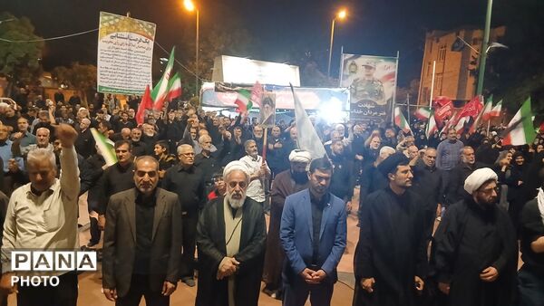 حضور مسئولان شهرستان در شب‌های تجمع