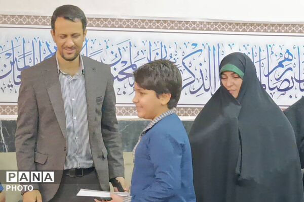 جوانه‌های قرآنی شهرری در قاب تکریم؛ تجلیل از حافظان کودک و نوجوان