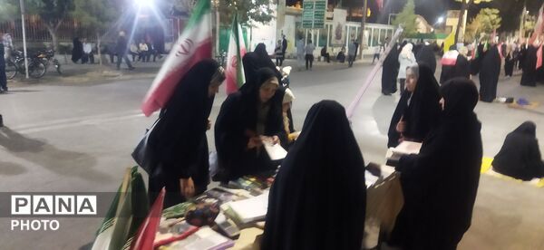 برپایی نمایشگاه کتاب صوتی همسفر دانا در حاشیه تجمعات 