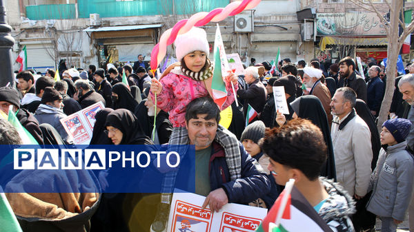 حس و حال نوجوانان در جشن چهل و ششمین سالگرد پیروزی انقلاب اسلامی 