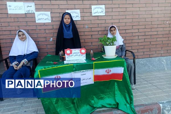 از کلاس تا صندوق رأی؛ تمرین مسئولیت در مدارس فشافویه