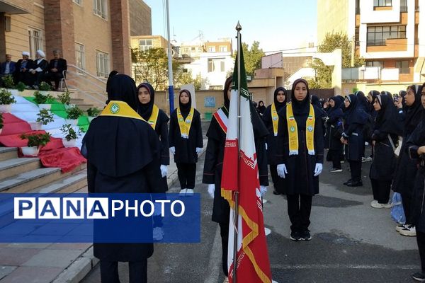 آیین نواختن زنگ سال تحصیلی جدید در قرچک