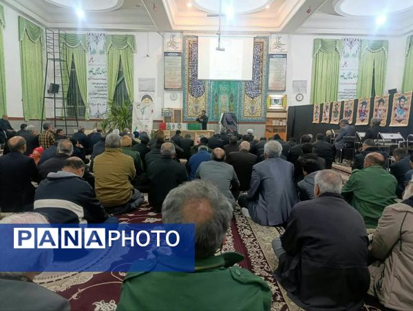  مراسم وداع با پیکر شهید جواد حسن زاده در مسجد امام علی(ع)