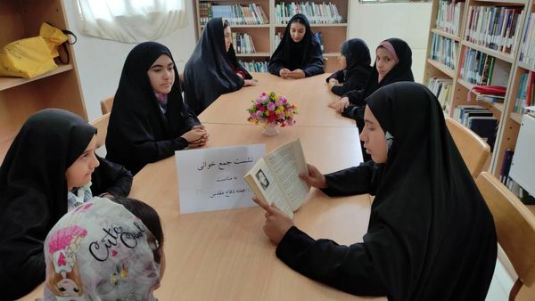 برگزاری نشست و مسابقات فرهنگی در کتابخانه عمومی عارف بجنوردی 