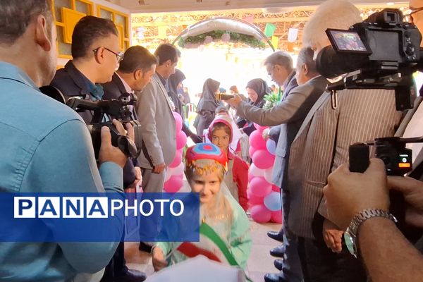 رویداد بزرگ استانی جشن غنچه‌ها در شیراز  