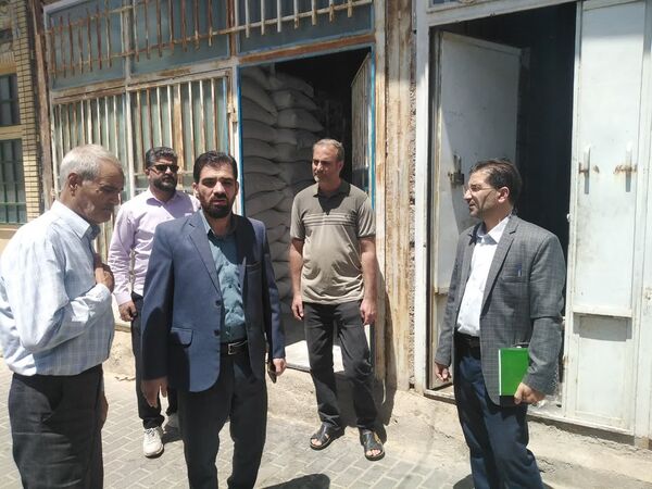 بازدید و نظارت بر بازار با حضور فرماندار و رئیس اداره صمت شهرستان کاشمر