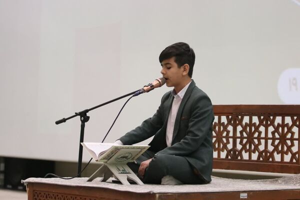 مَحفِـــلِ بزرگ اُنـــس با قُـــــرآن کریم در استان خراسان رضوی 