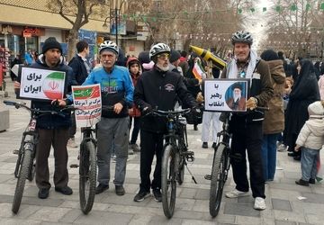 ثبت شکوه انقلاب از قاب دوربین در همدان