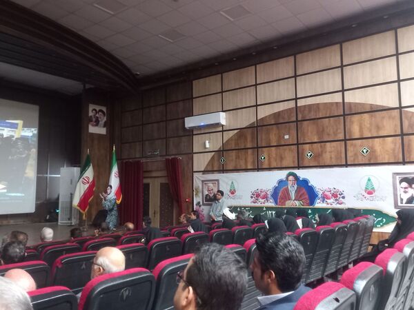 رونمایی از ۴ کتاب زندگینامه شهدای کاشمر
