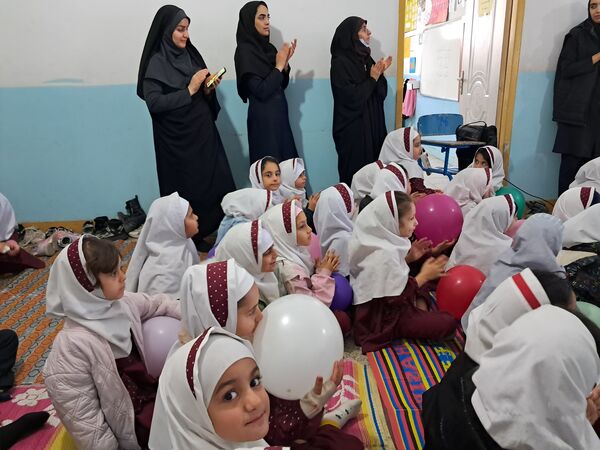 جشن اعیاد شعبانیه در دبستان شهید حشمت الله احمدپور قائمشهر