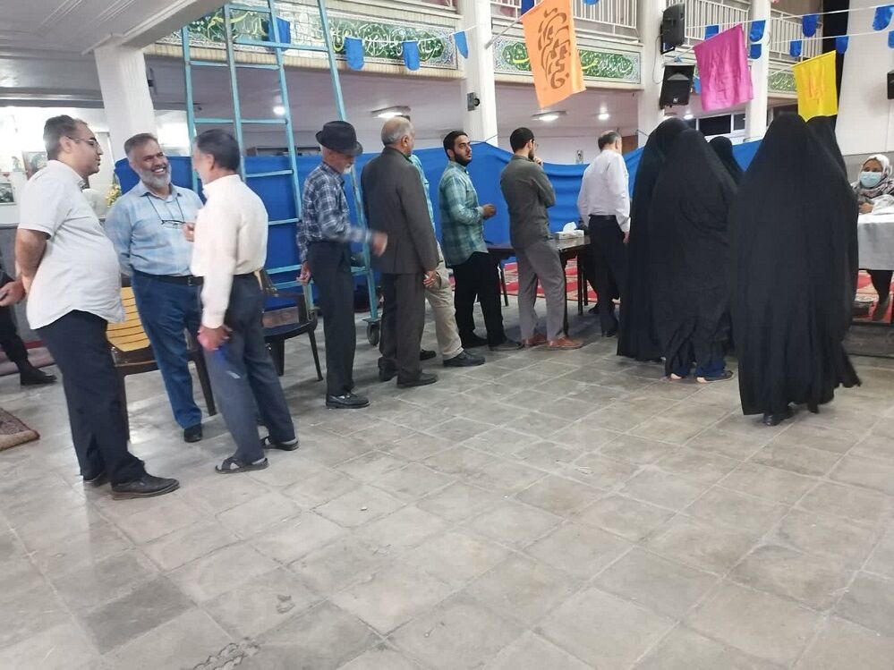 حضور مردم شهر کرمان در دور دوم انتخابات ریاست‌جمهوری