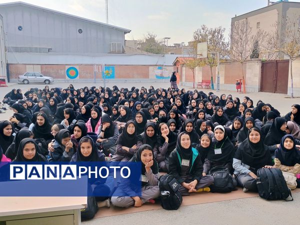 یادوراه شهادت حضرت فاطمه زهرا در مدرسه هوشیار