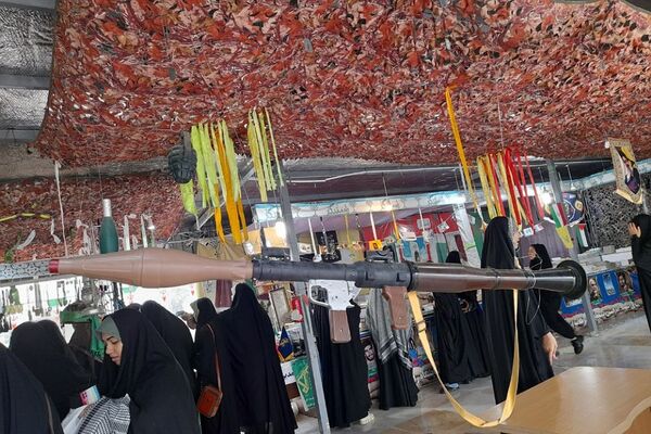 بازدید دانش‌آموزان دختر ناحیه 2 بهارستان از سرزمین نور