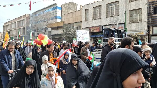 شکوه حضور نوجوانان در راهپیمایی 22 بهمن مردم قم