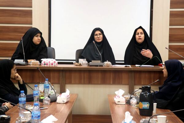 نشست توجیهی دانش‌آموزان پشتیبان طرح خبرنگار شو