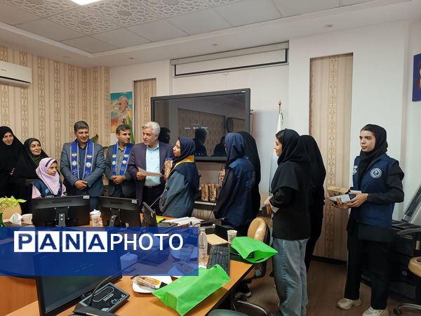 تقدیر از خبرنگاران ممتاز ناحیه ۶ همزمان با روز خبرنگار