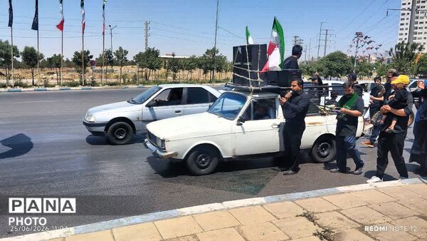 دسته عزاداری شهدای  ایران خودرو در ظهر عاشورا