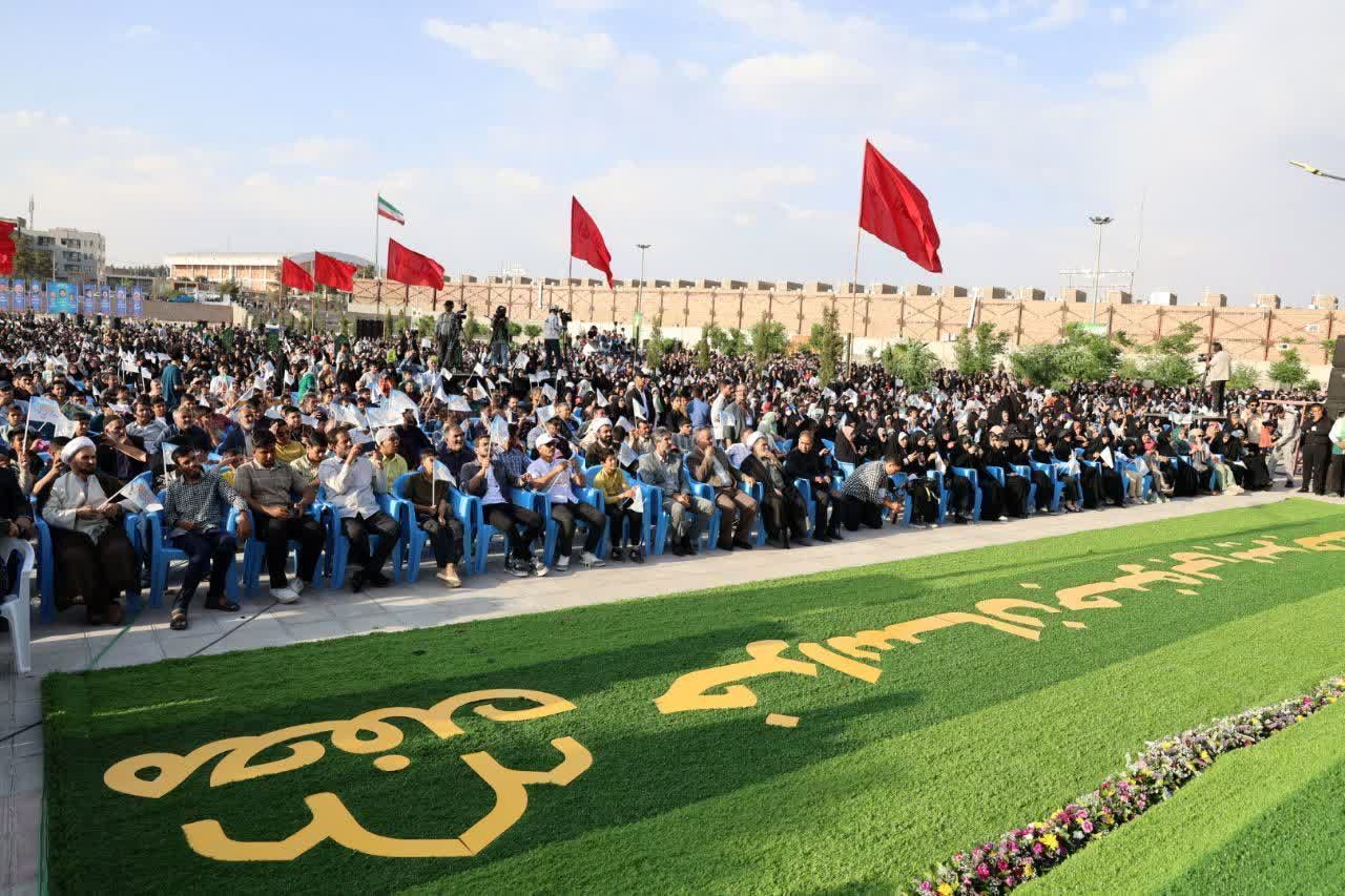 برنامه تلویزیونی محفل قرآنی خــادم الرضــا