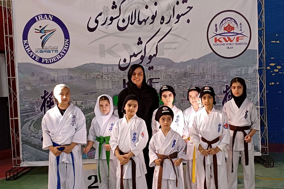 کسب مدال در مسابقات کشوری کاراته سبک کیوکوشین رده نونهالان توسط دانش‌آموزان ورامینی