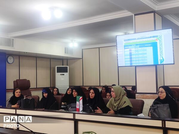  جلسه هم‌اندیشی معاونین و مربیان پرورشی در اداره آموزش و پرورش شهریار