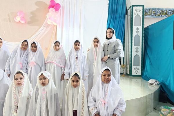 جشن تکلیف پایه سوم دبستان شهید ابراهیم تنیده در زیارت سید مظفر