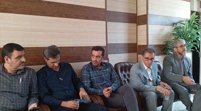 نشاط کارت؛ پویشی برای لبخند دانش‌آموزان کم‌برخوردار در آستانهٔ ماه مهر
