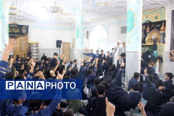 عزاداری دانش‌آموزان قم در آستان مقدس امامزاده سیدعلی(ع)