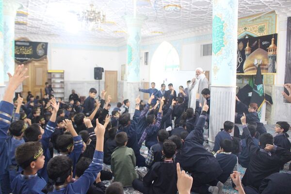 عزاداری دانش‌آموزان قم در آستان مقدس امامزاده سیدعلی(ع)