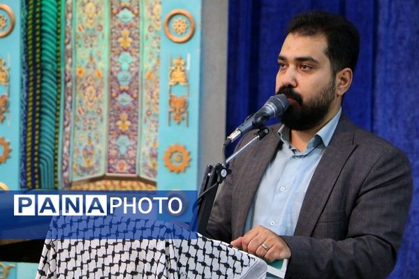 برگزاری محفل انس با قرآن ویژه دانش‌آموزان شهرستان‌های تهران در شهر ری