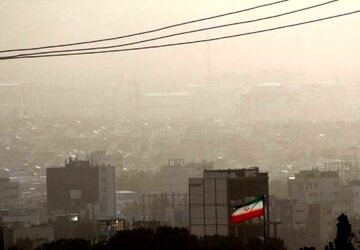 باد و خاک در تهران