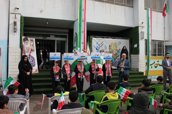  افتتاح جشنواره «امید فردا» در مدرسه شاهد ده دی ورامین