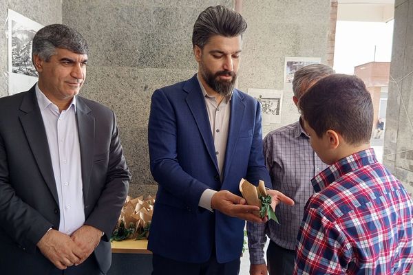 «جشن جوانه‌ها» ویژه دانش آموزان پایه هفتم در مدرسه دانشمند شهرستان پردیس