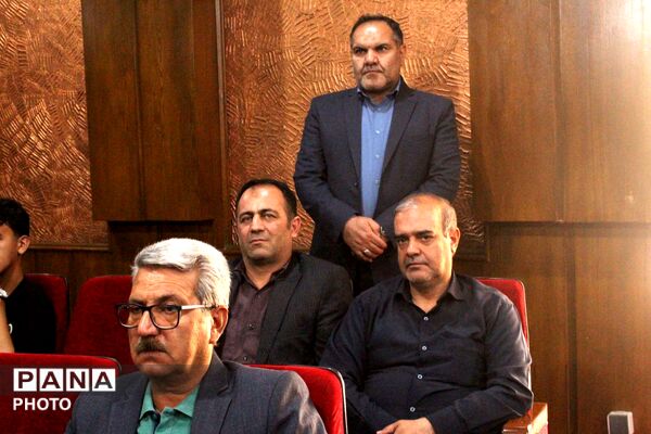 اولین همایش کنکور و امتحانات نهایی در ناحیه یک مشهد