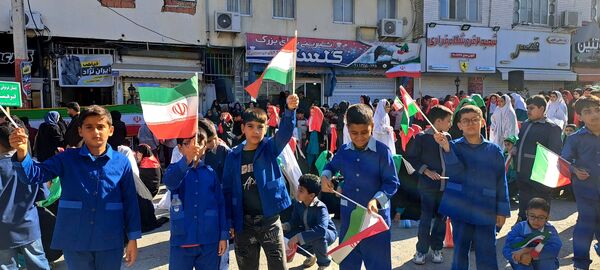 راهپیمایی روز دانش‌آموز در گلوگاه 