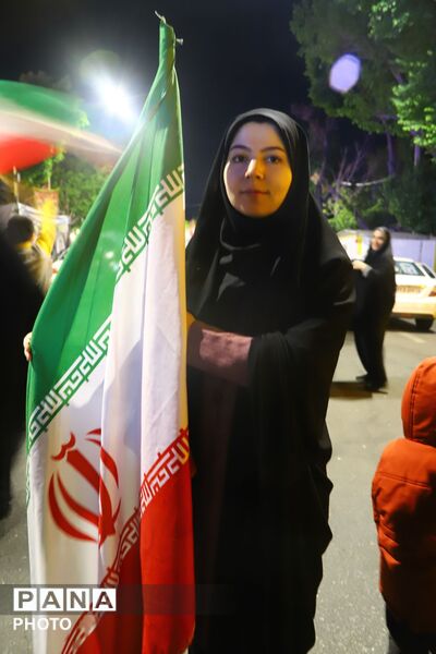 همبستگی «آموزش و پرورش ناحیه ۵ تبریز» در گرامیداشت یاد رهبر شهید