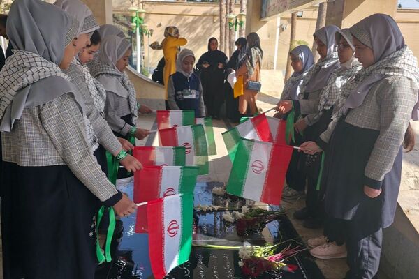 هفته بسیج و غبار روبی مزار شهدای  امامزاده عمادالدین (ع) در شهرستان رباط‌کریم