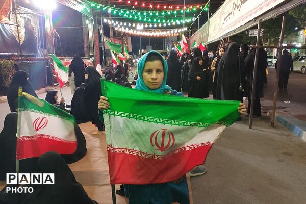 شهرک امیریه؛ صحنه همدلی و روایت مقاومت با برگزاری تجمع میدانی و تئاتر «پناه»