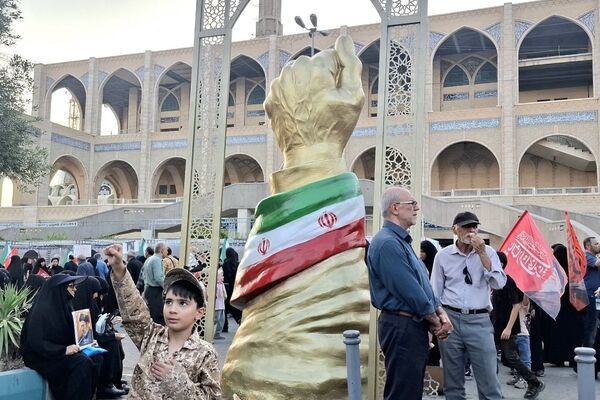شبستان مصلا دوباره لبریز از عشق شد؛ بزرگداشت چهلم رهبر شهید انقلاب