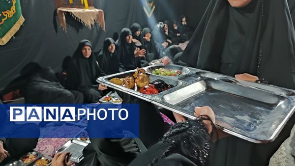 عزاداری نوجوانان بنت الهدی‌ در شب هشتم محرم