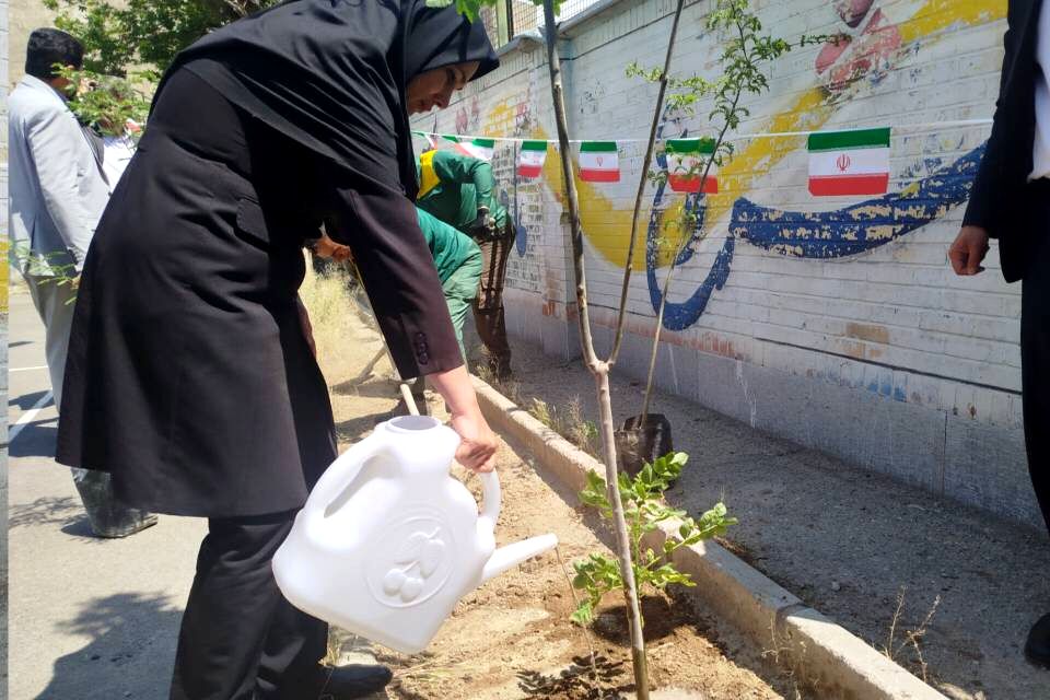 تجلی مشارکت در ترویج فرهنگ سلامت و محیط زیست  در دبیرستان پسرانه ملاصدرا
