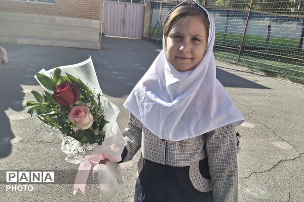 اول مهر در دبستان ۱۷ شهریور؛ شروعی دوباره برای ساختن فردایی روشن
