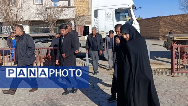 گلباران قبور شهدای شهر سفیددشت به مناسبت دهه فجر