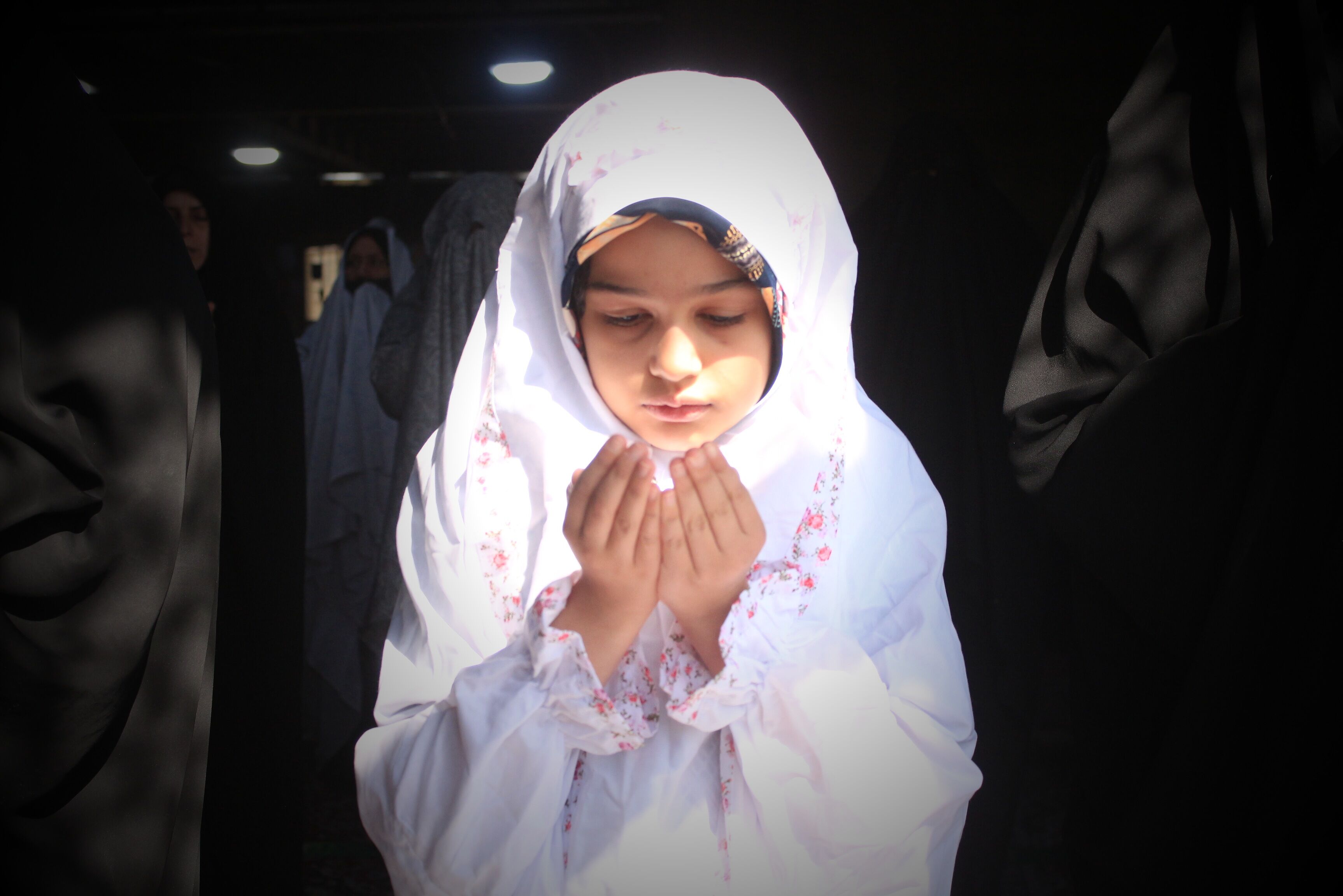 نماز استغاثه امام زمان(عج) در مصلی بزرگ امام خمینی نسیم‌شهر