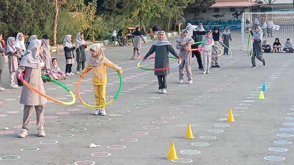 المپیاد ورزشی دانش‌آموزان در مدرسه پنجم مهر