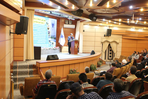 هم‌افزایی دانشگاه آزاد و آموزش و پرورش برای ارتقای آموزش متوسطه در کاشان