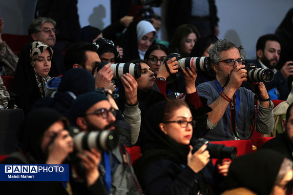 نشست نقد و بررسی فیلم «پل» در چهل و چهارمین جشنواره ملی فیلم فجر