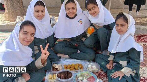 صبحانه ای سالم با طعم سلامت و لبخند؛جشن روز جهانی تخم مرغ در مدرسه صالحه 