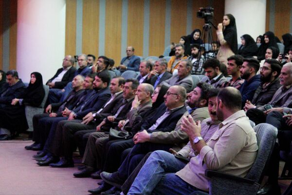 اختتامیه جشنواره ملی هنری در شهرکرد‌
