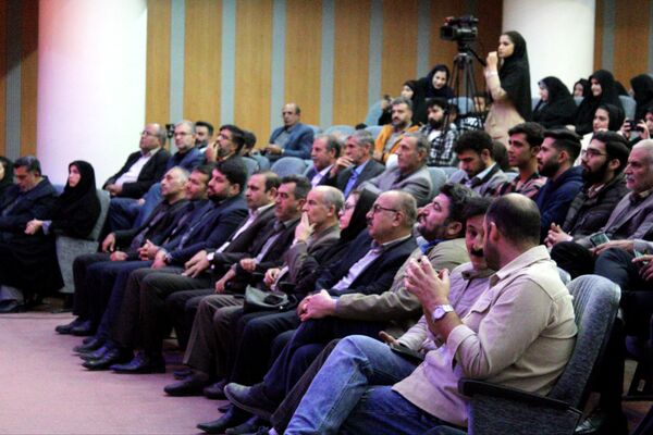 اختتامیه جشنواره ملی هنری در شهرکرد‌