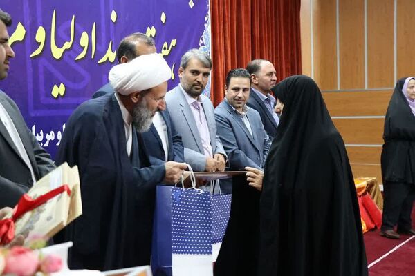 گرامیداشت هفته پیوند انجمن‌ و اولیا در قرچک